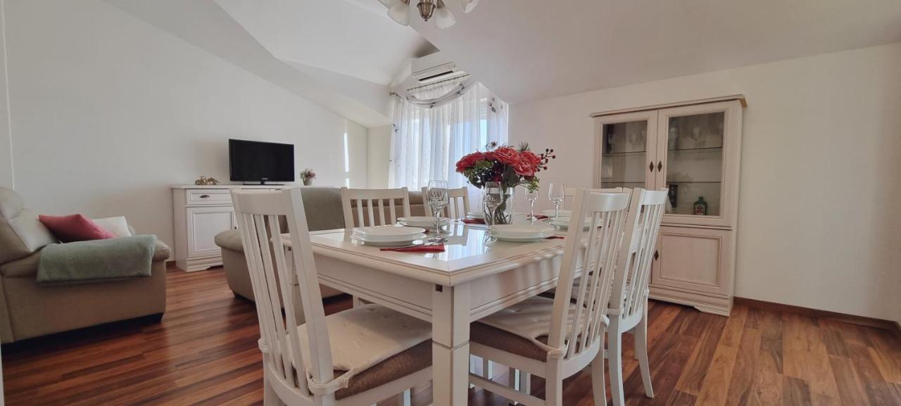 Apartments Cambellezza Kaštela Екстериор снимка